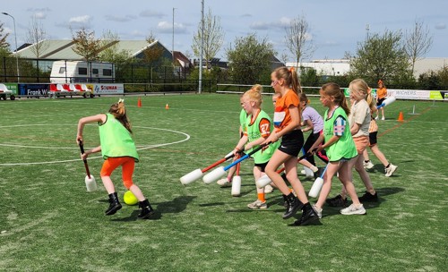 Foto knotshockey Koningsspelen Wezep 2026 Goed Bezig Oldebroek